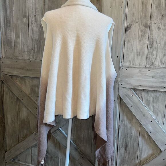 Ombré Fringe Tiered Sweater Vest Scarf - Picture 5 of 6